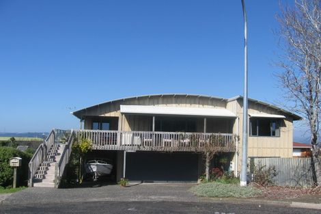 Photo of property in 11 Landel Place, Whitianga, 3510