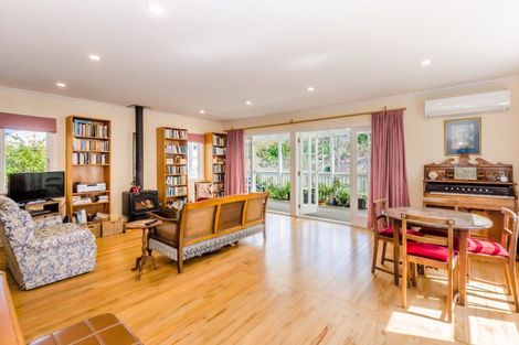 Photo of property in 35 Dale Road, Raumati South, Paraparaumu, 5032