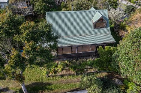 Photo of property in 25 Puriri Road, Waikanae, 5036