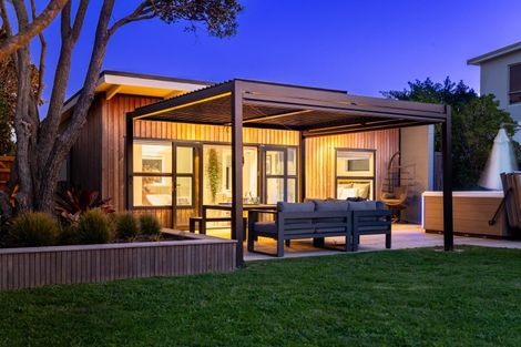 Photo of property in 195a Manly Street, Paraparaumu Beach, Paraparaumu, 5032