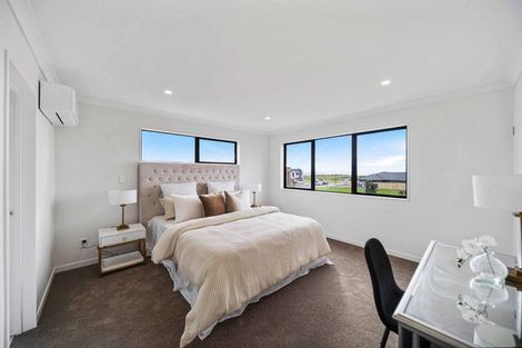 Photo of property in 17 Kaitiaki Drive, Clarks Beach, 2122