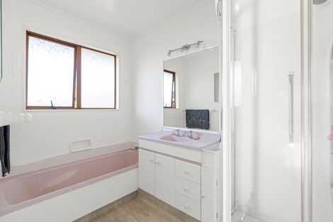 Photo of property in 10 Te Kama Street, Levin, 5510