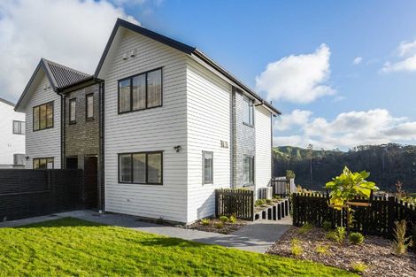 Photo of property in 29 Oakum Road, Whitby, Porirua, 5024