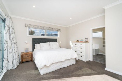 Photo of property in 5 Heritage Place, Terrace End, Palmerston North, 4410