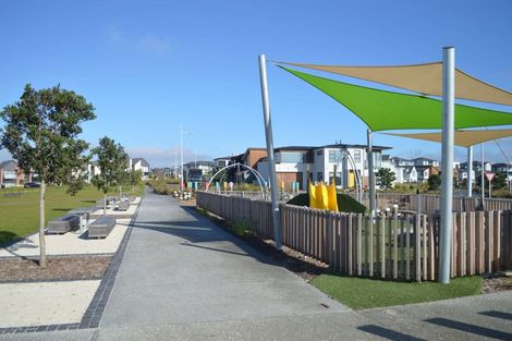 Photo of property in 2 Windlass Street, Long Bay, Auckland, 0630