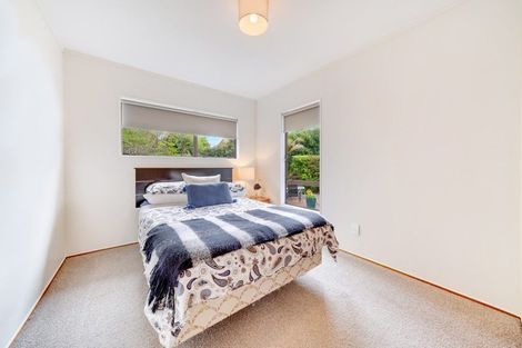 Photo of property in 18 Redmount Place, Red Hill, Papakura, 2110