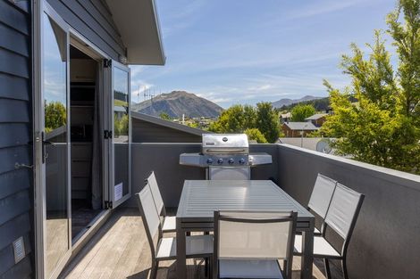 Photo of property in 99 Kings Drive, Wanaka, 9305