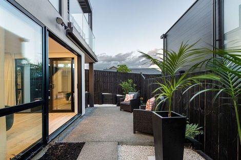Photo of property in 18a Marama Street, Castor Bay, Auckland, 0620