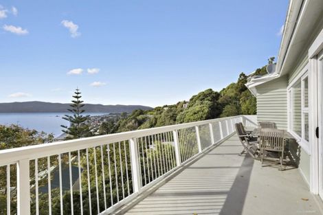 Photo of property in 33 Newport Terrace, Seatoun, Wellington, 6022