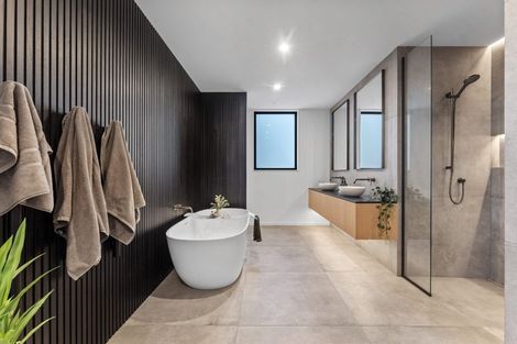 Photo of property in 17a Roland Road, Greenhithe, Auckland, 0632