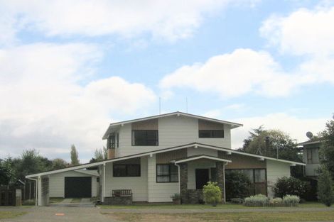 Photo of property in 61 Richmond Avenue, Richmond Heights, Taupo, 3330