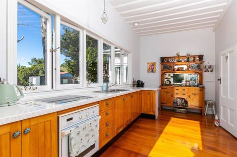 Photo of property in 26 Woodside Road, Massey, Auckland, 0614
