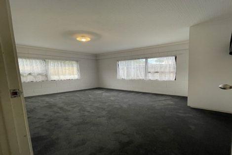 Photo of property in 226 Henderson Valley Road, Henderson, Auckland, 0612
