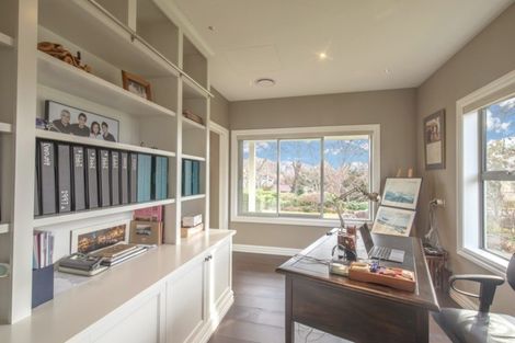 Photo of property in 9 Hollyhock Lane, Wanaka, 9305