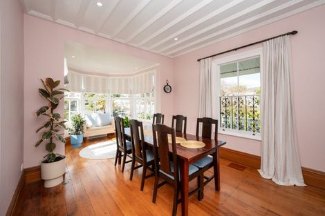 Photo of property in 14 Cameron Road, Bluff Hill, Napier, 4110