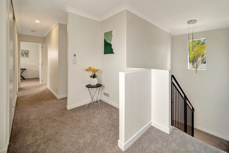 Photo of property in 23 Laurel Oak Drive, Schnapper Rock, Auckland, 0632