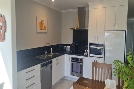 Photo of property in 98 Union Drive, Papamoa, 3118