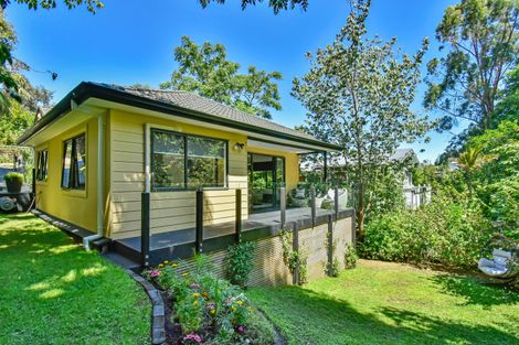 Photo of property in 1/36 Halver Road, Hillpark, Auckland, 2102