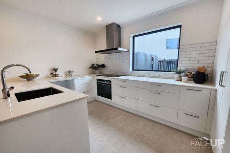 Photo of property in 18 Hema Road, Hobsonville, 0616