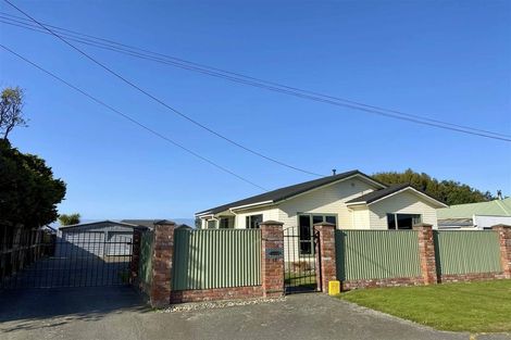 Photo of property in 17 Moa Street, Waikiwi, Invercargill, 9810