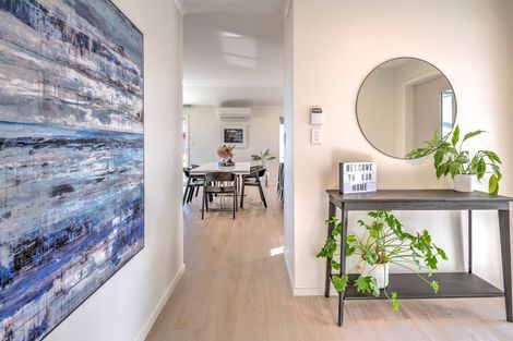 Photo of property in 37 Magnolia Crescent, Tawhero, Whanganui, 4501