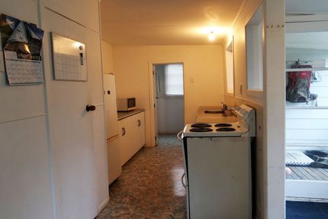 Photo of property in 13 Bell Street, Aratapu, Dargaville, 0371
