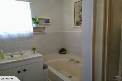 Photo of property in 3a Tui Mill Grove, Feilding, 4702