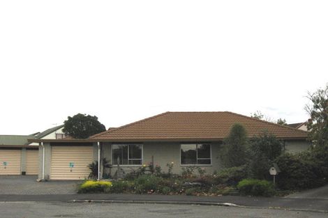 Photo of property in 17 Tulloch Place, Papanui, Christchurch, 8052