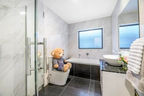 Photo of property in 12 Kota Lane, Hobsonville, Auckland, 0616