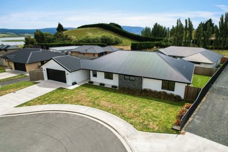 Photo of property in 17 Mallard Drive, Waihola, Milton, 9073