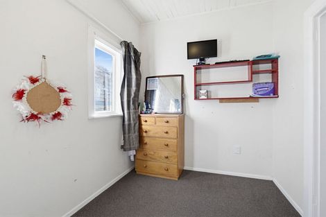 Photo of property in 12 Lyndhurst Street, Takaro, Palmerston North, 4412