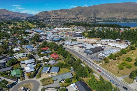 Photo of property in 27 Achilles Place, Wanaka, 9305