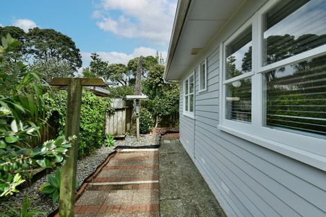 Photo of property in 12 Forest Glen, Orewa, 0931