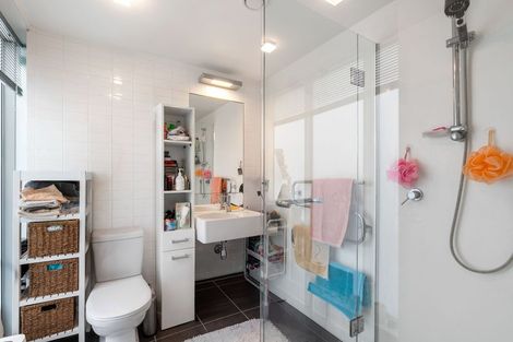 Photo of property in Portal Apartments, 1d/42 Cable Street, Te Aro, Wellington, 6011