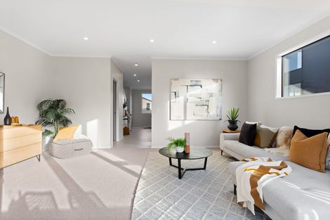 Photo of property in 7/2 Rangitamiro Place, Hobsonville, Auckland, 0616