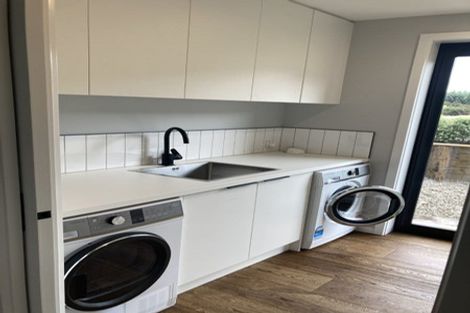 Photo of property in 30 Kirimoko Crescent, Wanaka, 9305