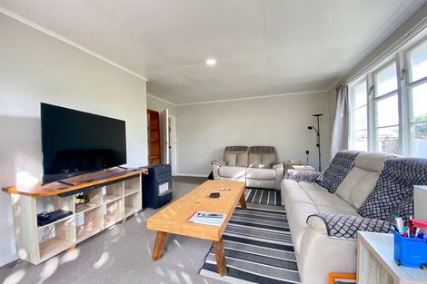Photo of property in 98 Glenpark Avenue, Frankleigh Park, New Plymouth, 4310