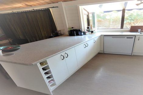 Photo of property in 132 Manly Street, Paraparaumu Beach, Paraparaumu, 5032