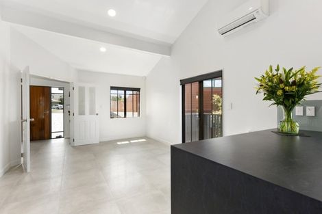 Photo of property in 23 Molyneux Close, Whitby, Porirua, 5024