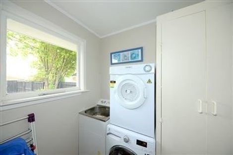 Photo of property in 3 Shirldale Place, Avonhead, Christchurch, 8042