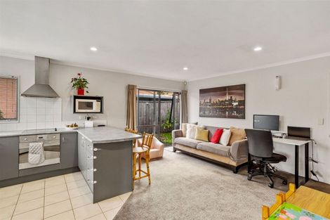 Photo of property in 20 Northridge Terrace, Massey, Auckland, 0614