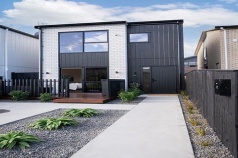 Photo of property in 12 Papai Lane, Massey, Auckland, 0614