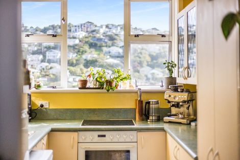Photo of property in Harbour View Apartments, 147 Ohiro Road, Brooklyn, Wellington, 6021