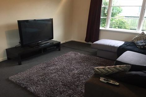 Photo of property in 11 Dunedin Street, Redwood, Christchurch, 8051