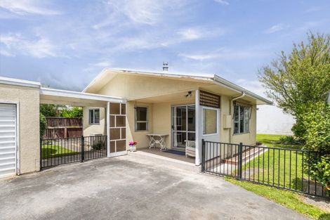 Photo of property in 2/502 Whitehead Road, Hastings, 4122
