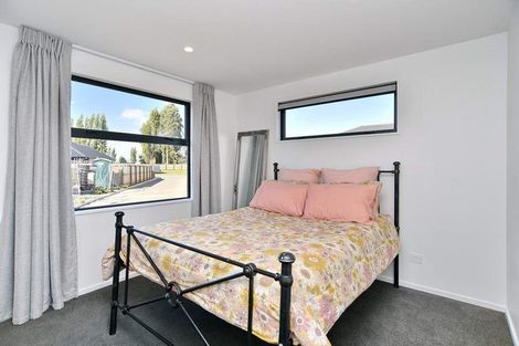 Photo of property in 10 Twin Meadows Drive, Casebrook, Christchurch, 8051