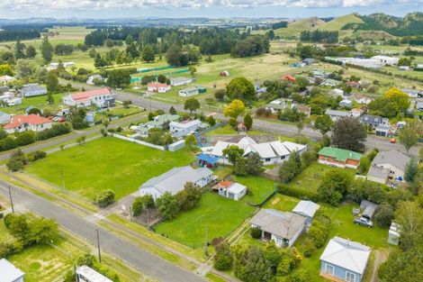 Photo of property in 24 Walter Street, Takapau, 4203