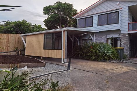 Photo of property in 21 Hinemoa Place, Snells Beach, 0920