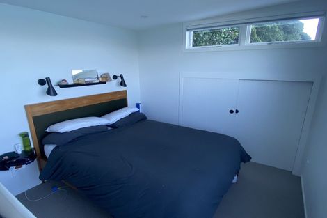 Photo of property in 425 Karaka Bay Road, Karaka Bays, Wellington, 6022