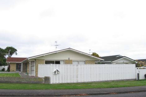 Photo of property in 16a Oriwa Street, Waikanae, 5036